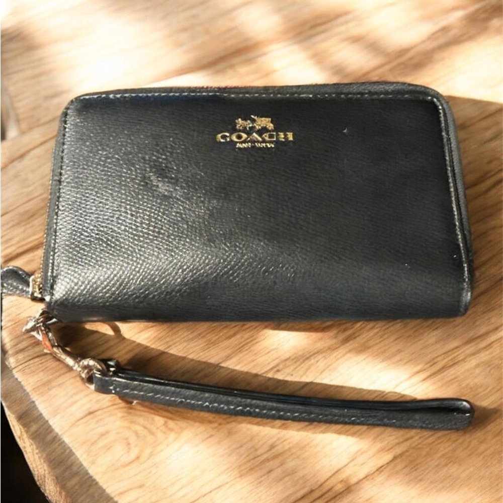 Coach Black Leather Zip Wallet